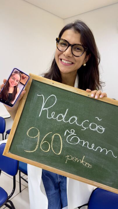 Aluna aprovada Isadora com nota 960 na redação do ENEM